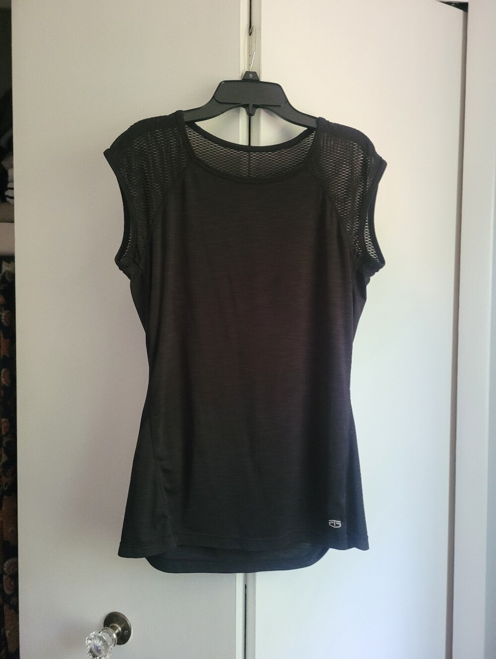 Tapout Black Tank